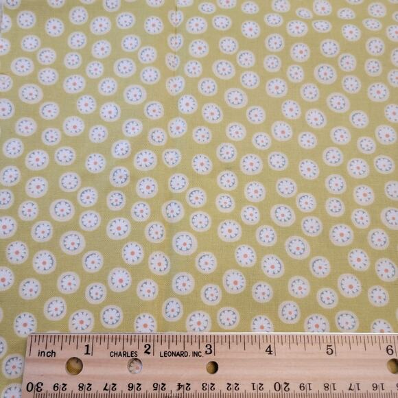 Cotton Fabric Green Dot Circle Print Quilting Sewing Retro Style 14" x 82" - Picture 1 of 7